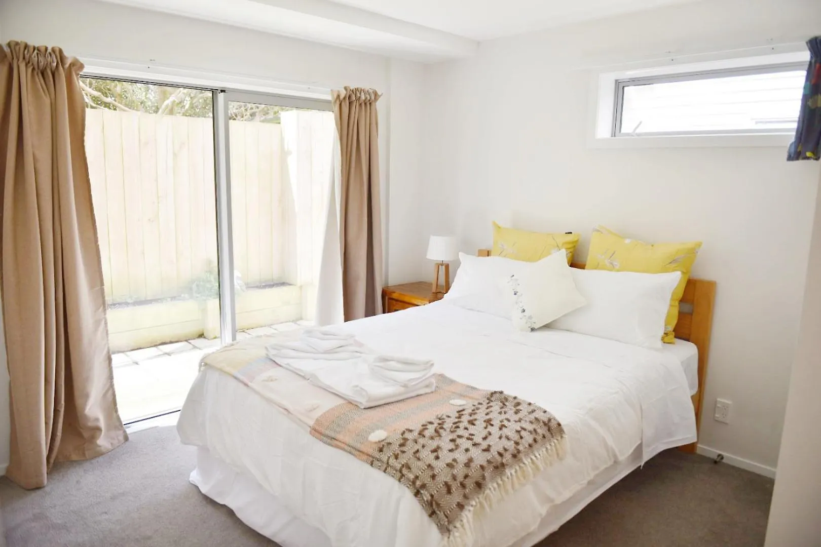 Johnsonville Brand New Lovely Townhouse Wellington