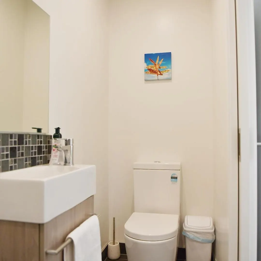 Johnsonville Brand New Lovely Townhouse Wellington 0*,